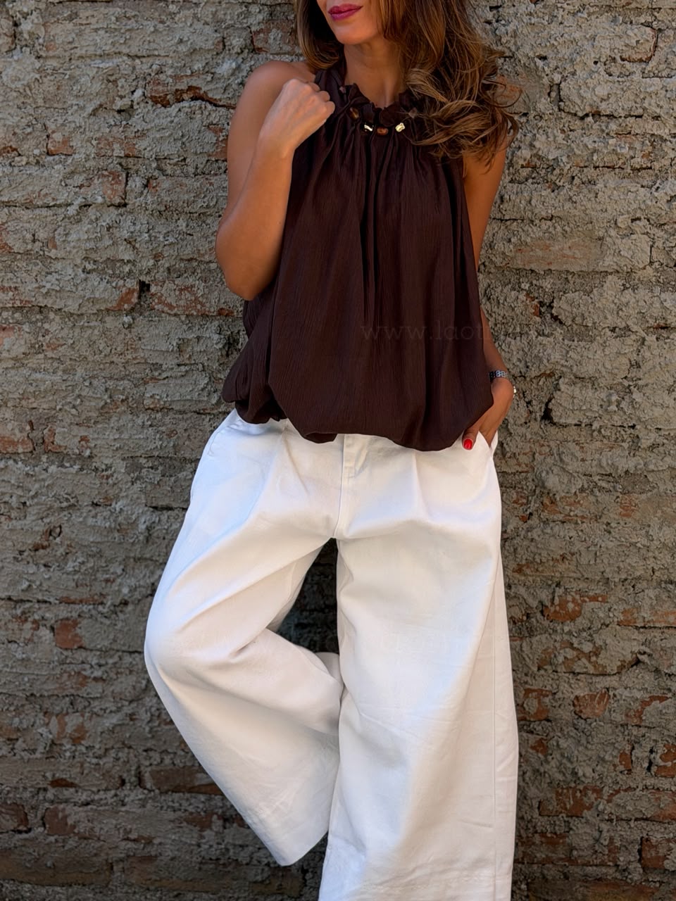 Polera globo collar marrón