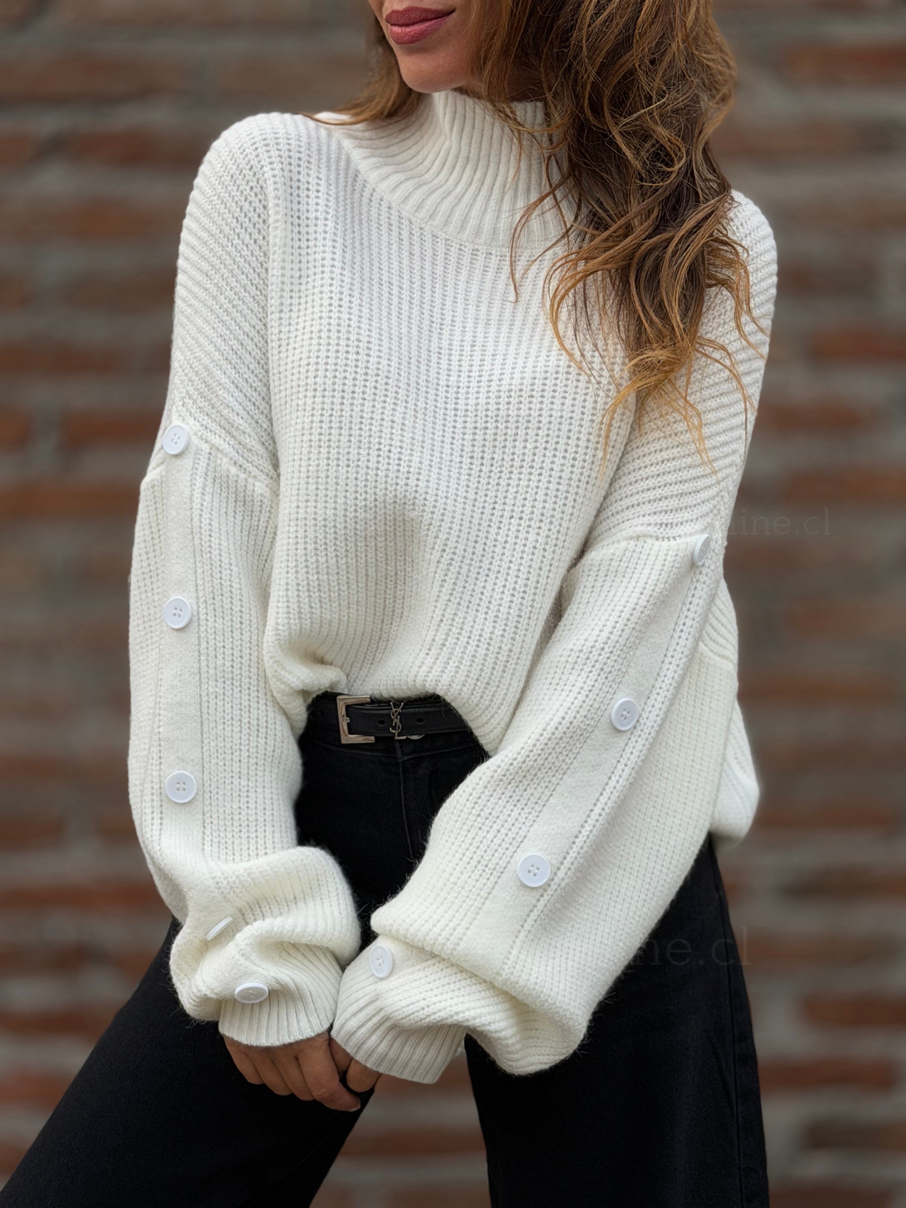 Sweater manga botón crema