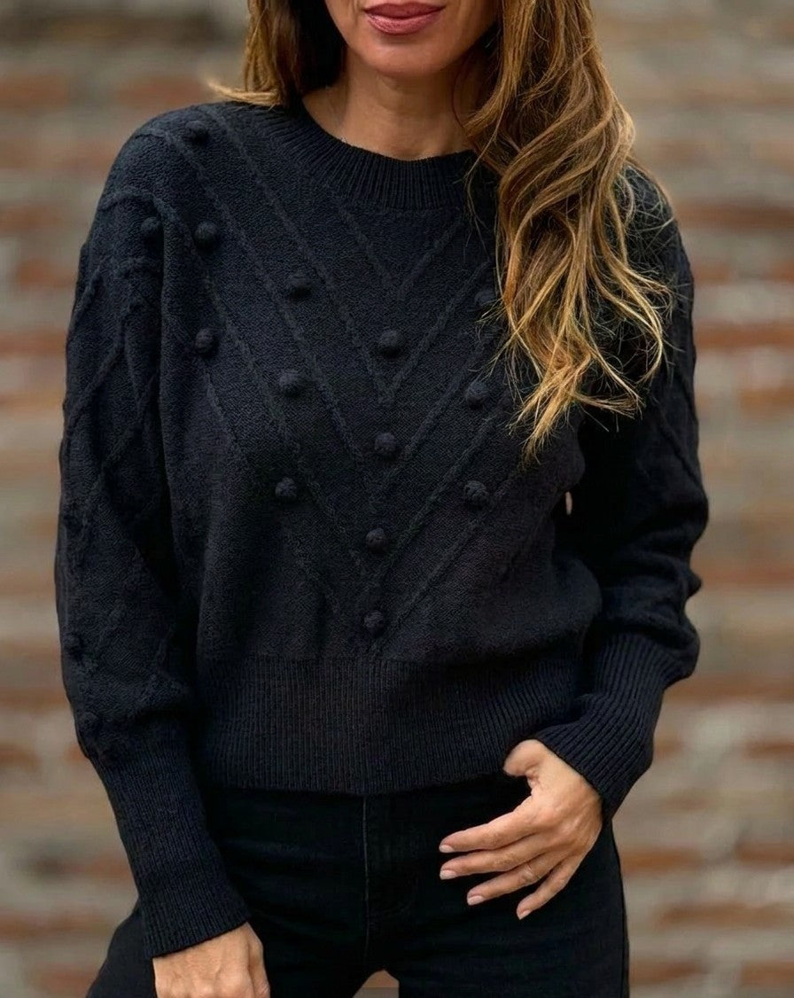 Sweater pompón negro