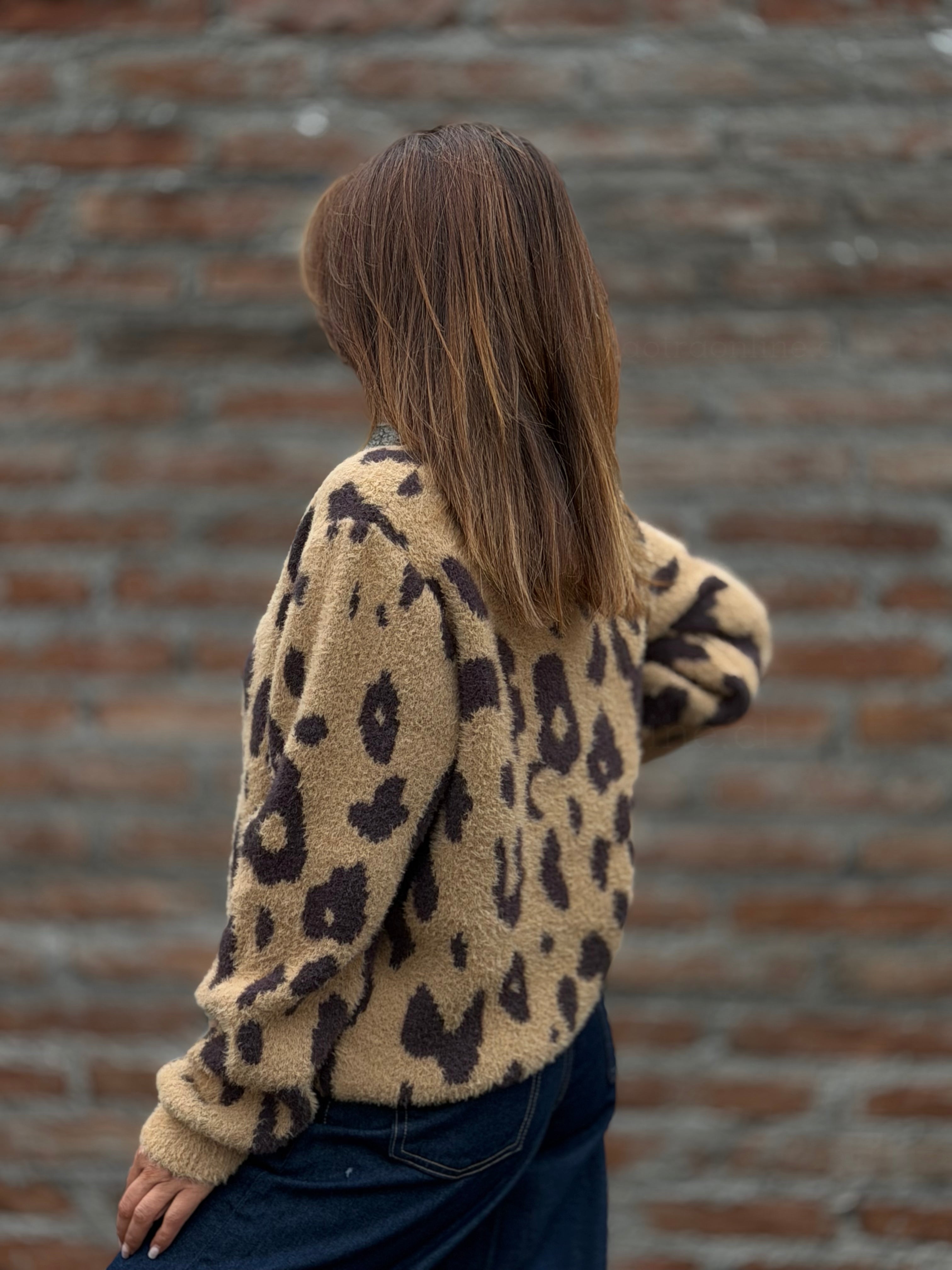 Sweater print peludito caramelo