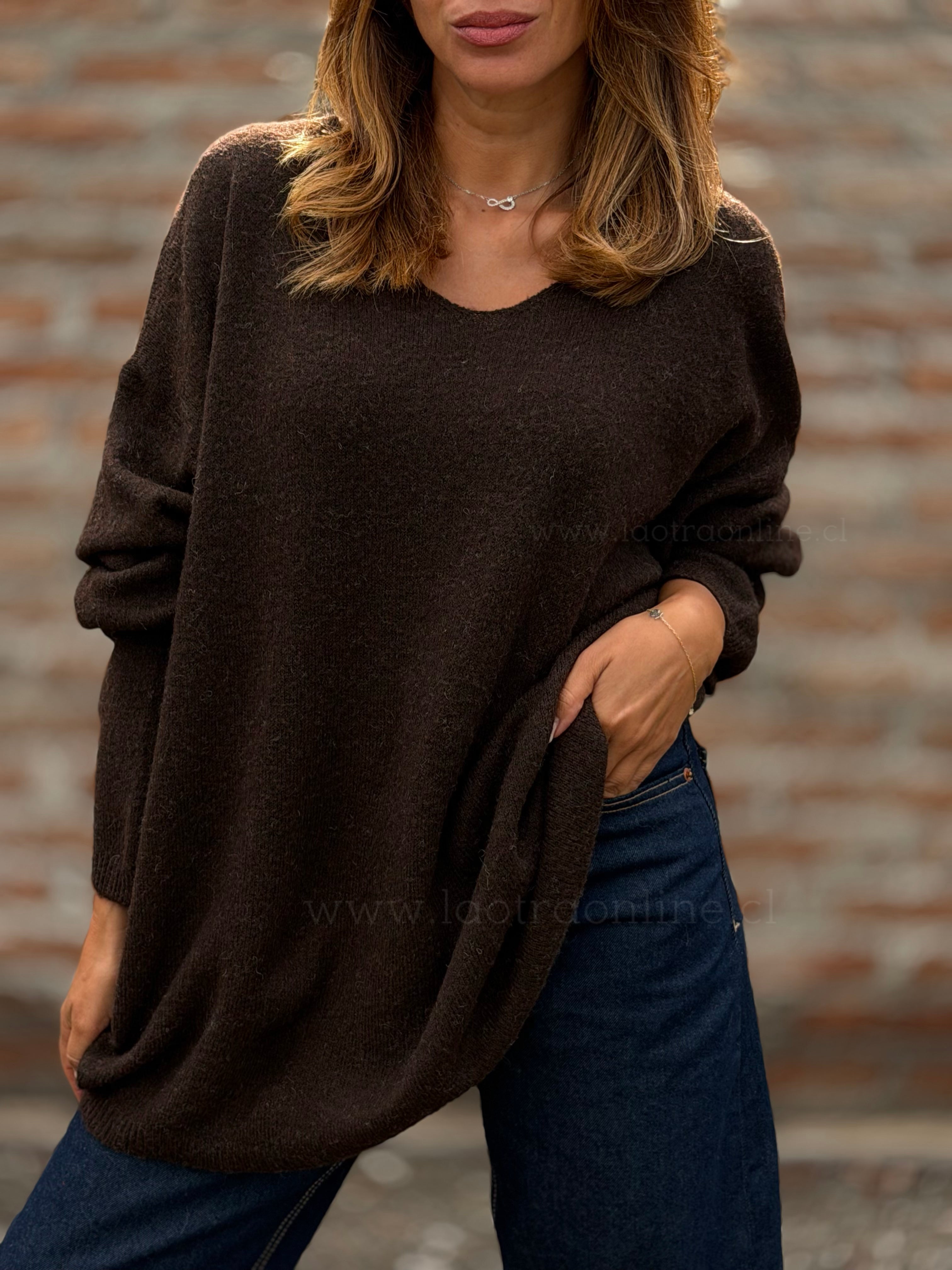Sweater extra over chocolate