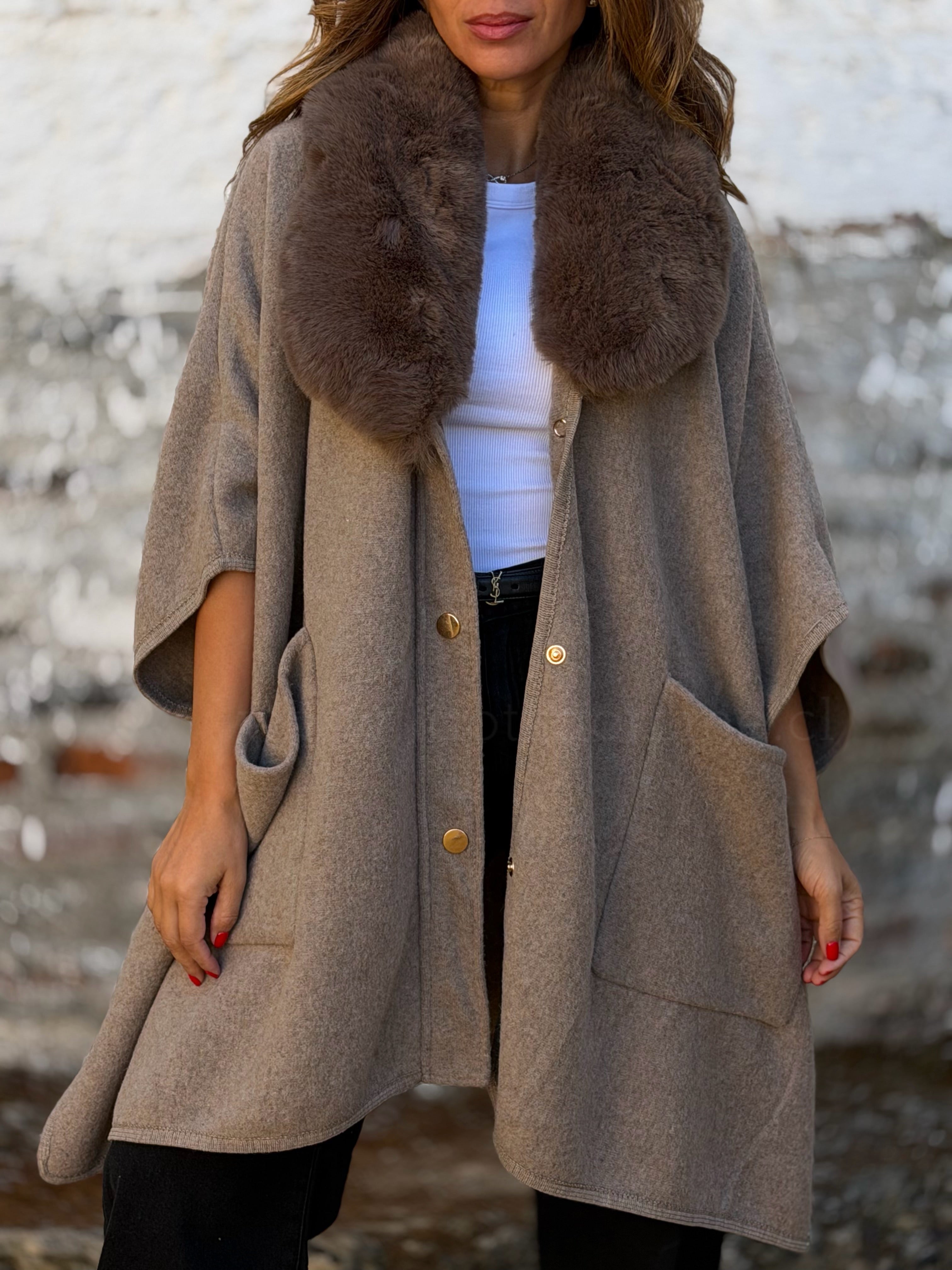 Chaqueta/poncho Luz moka