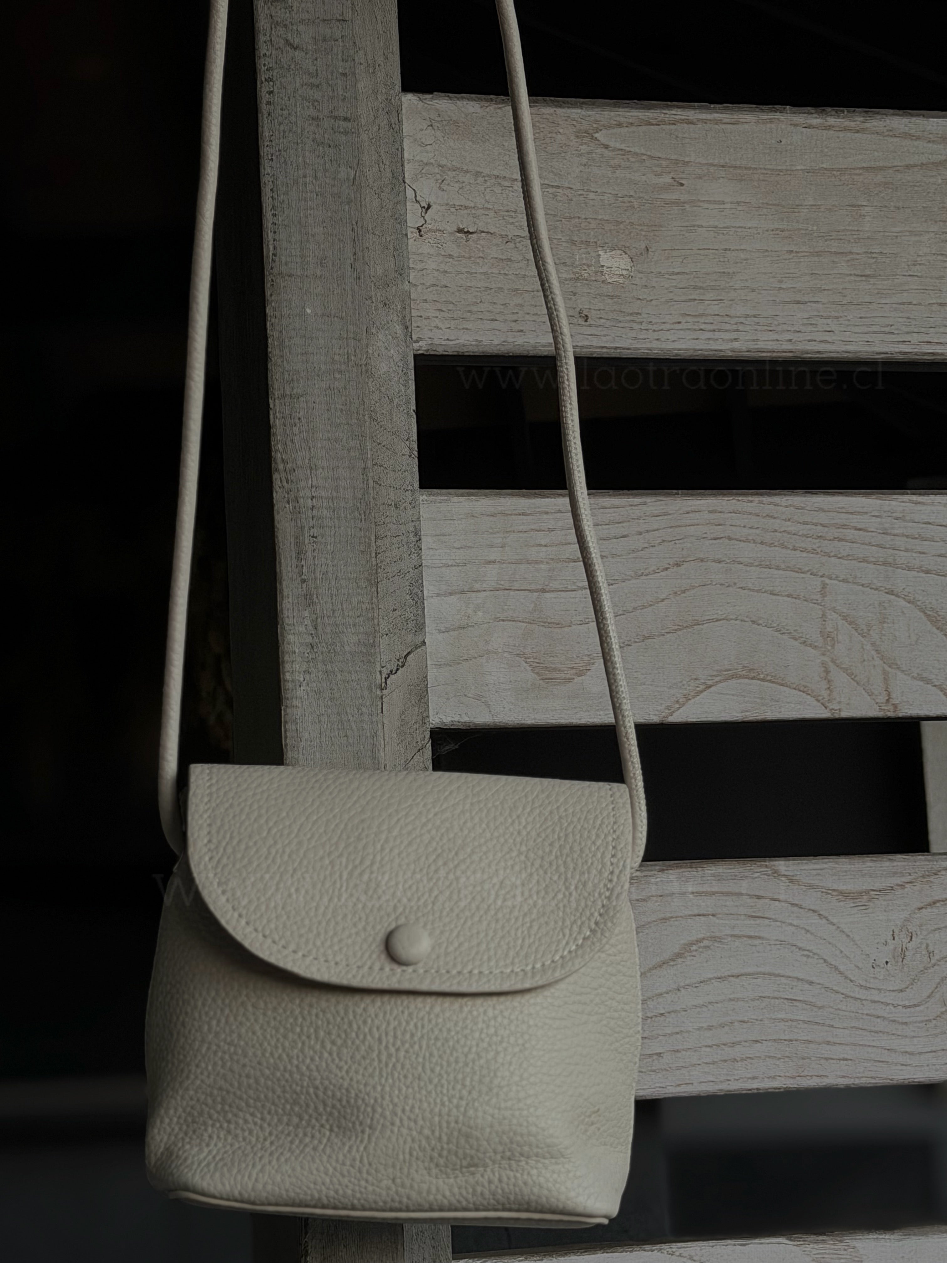 Bolso bandolera Hueso