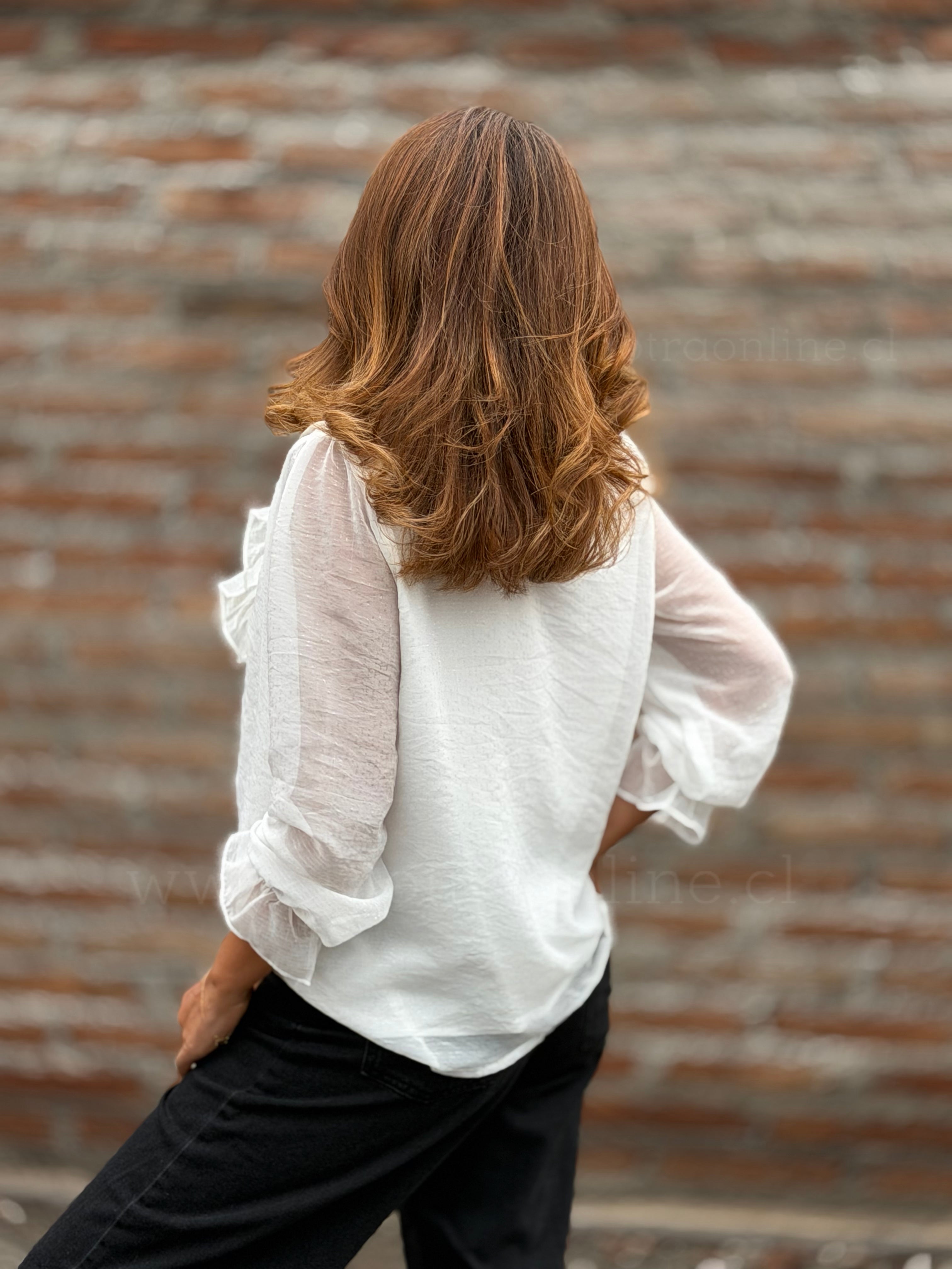 Blusa parisina cinta marfil