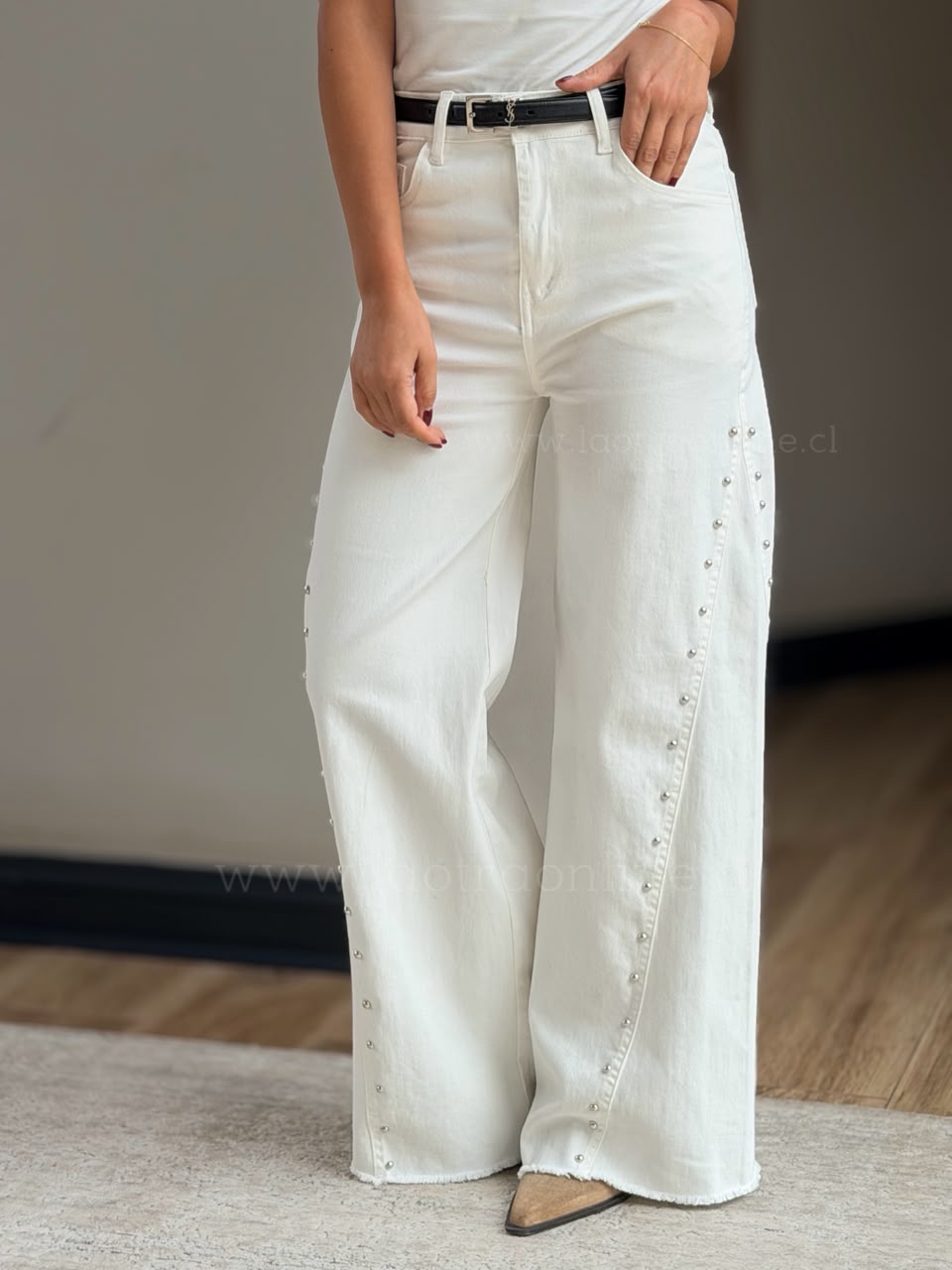 Jeans cool tachas blanco