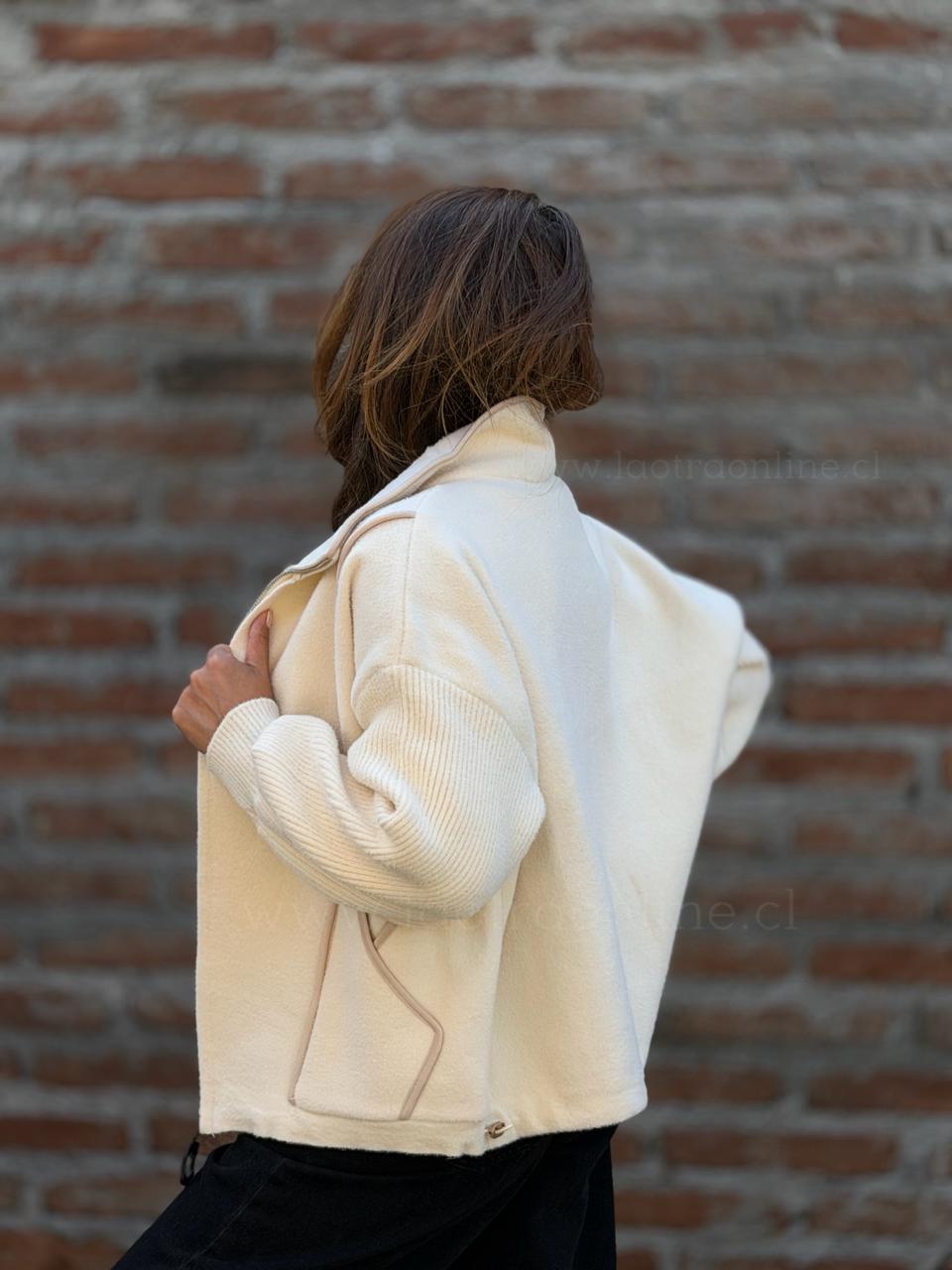 Abrigo Congo crema