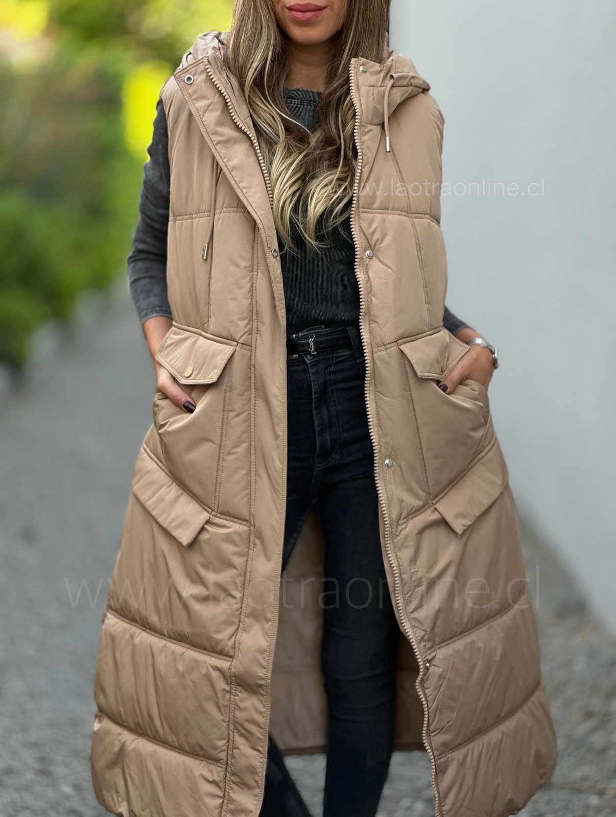 Sin mangas Bella camel