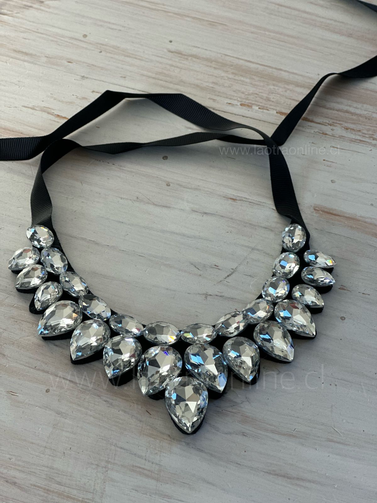 Collar Brillo negro