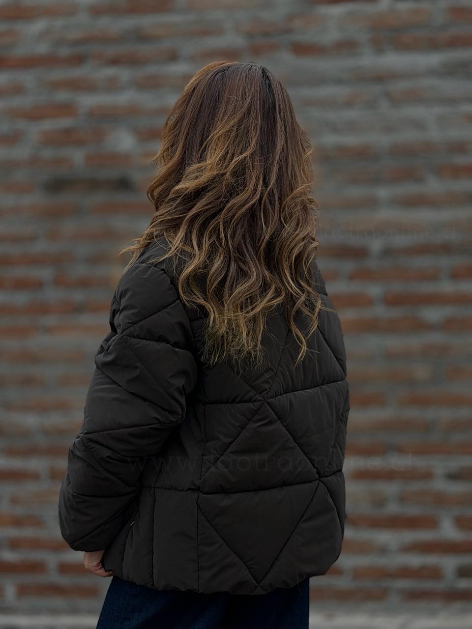 Parca Acolchado Impermeable marrón
