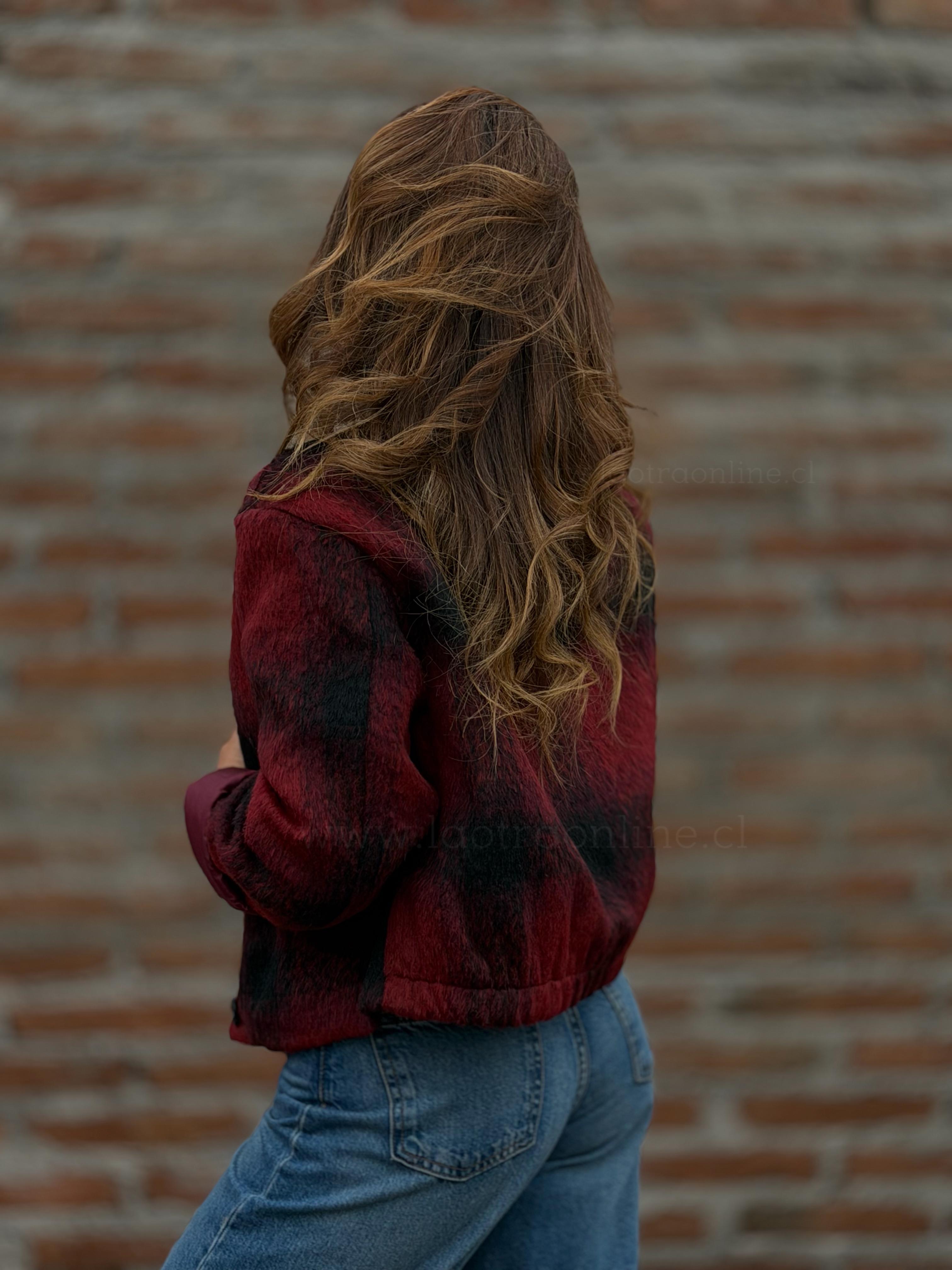 Abrigo corto paño cherry