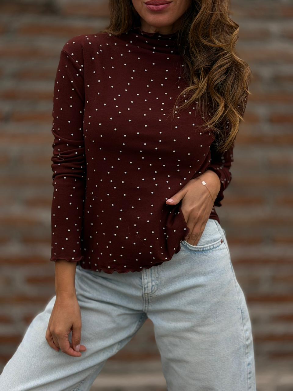 Polera Madame lunares marrón