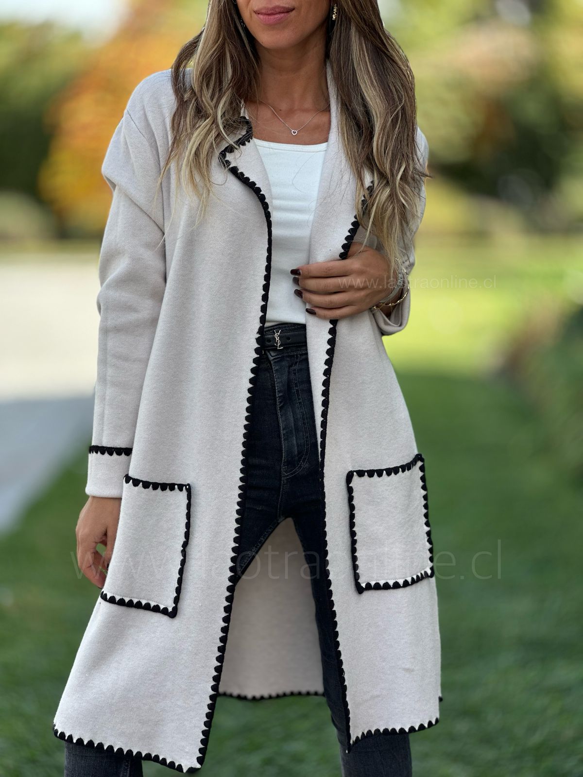 Abrigo/Cardigan Melania crema