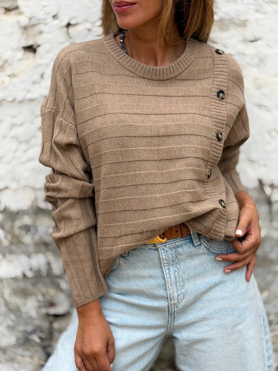 Sweater Botones camel