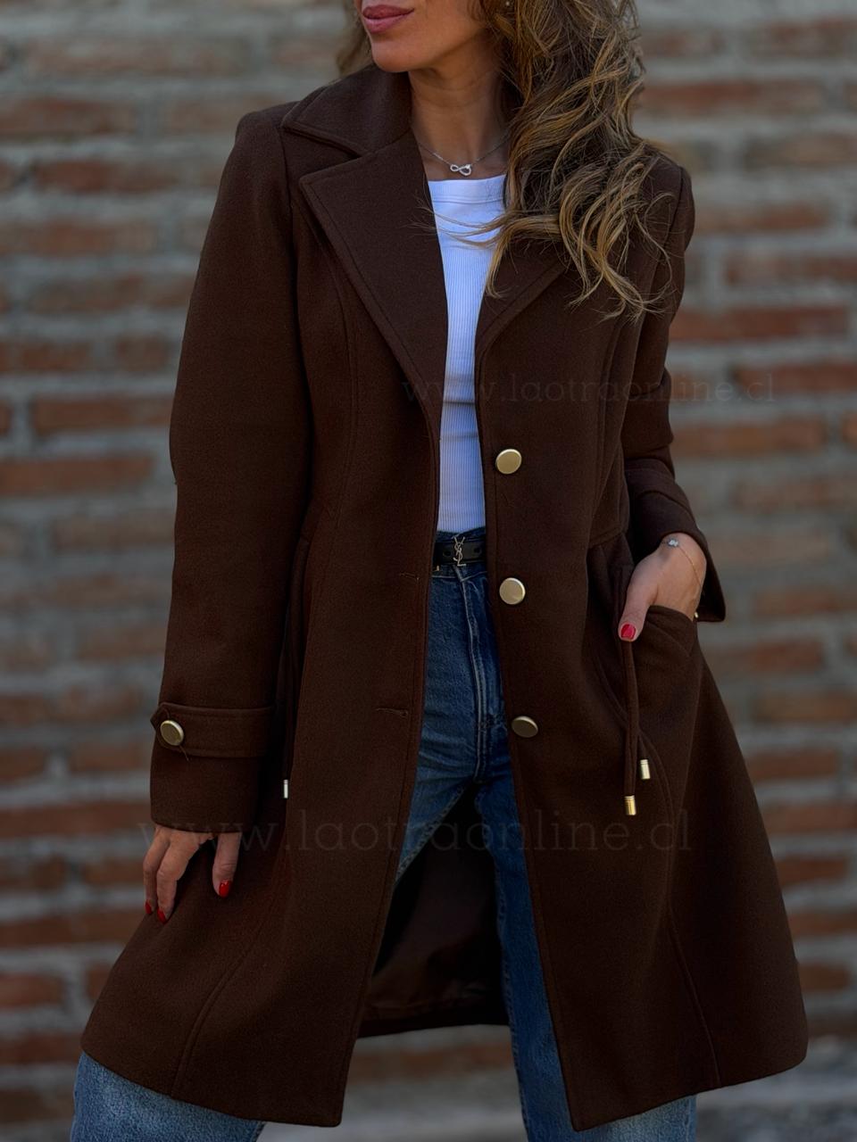 Abrigo Reina Isabel choco
