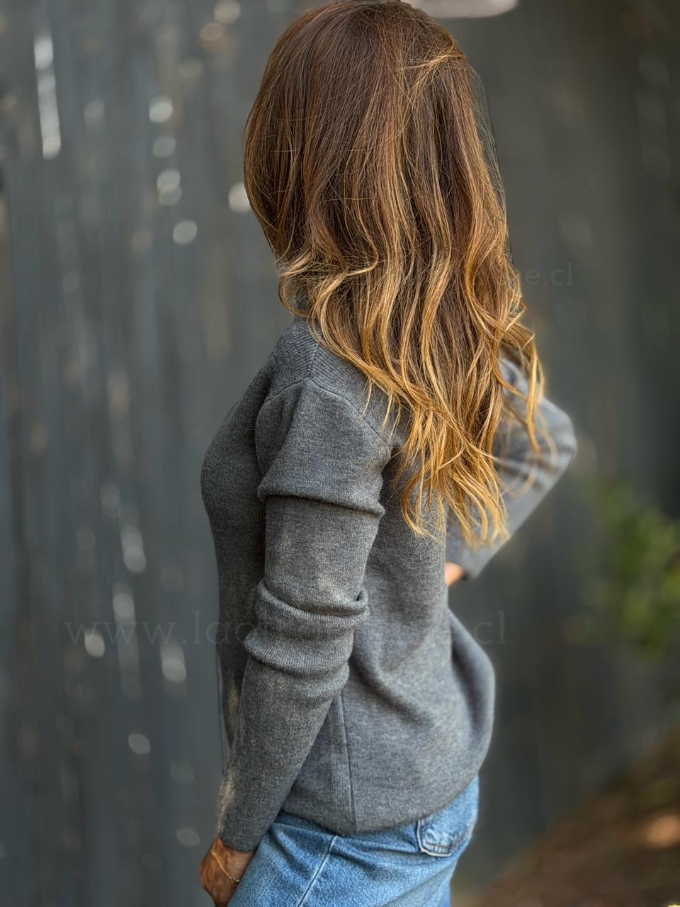 Sweater Básico cuello alto gris