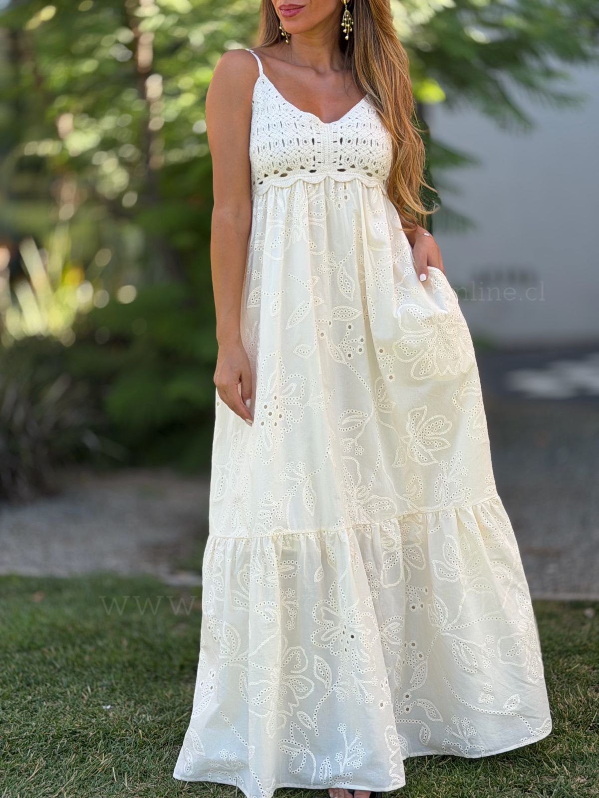Vestido Broderie crema