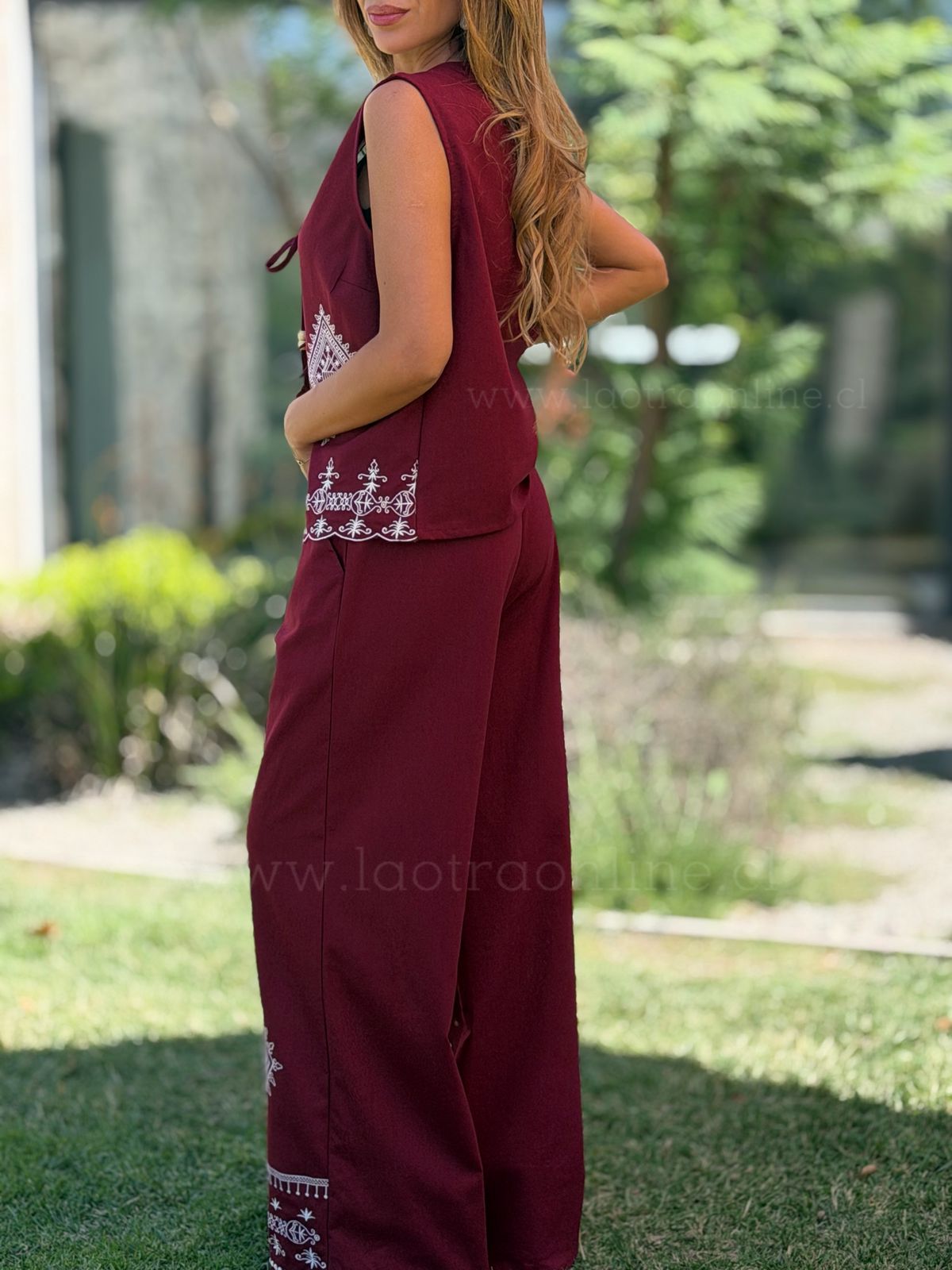 Conjunto Bordado cherry