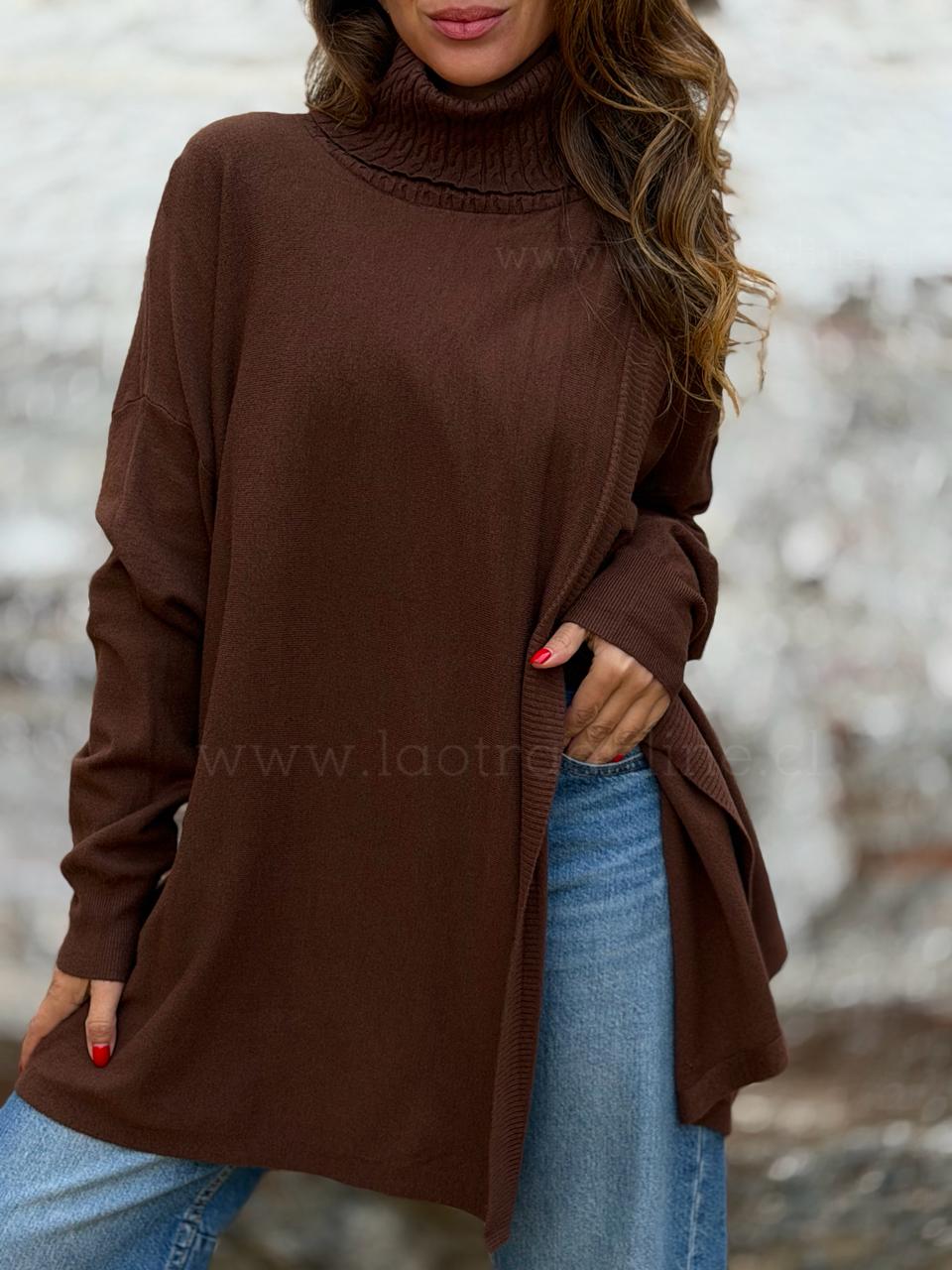 Sweater Cuello trenza cruzado marrón