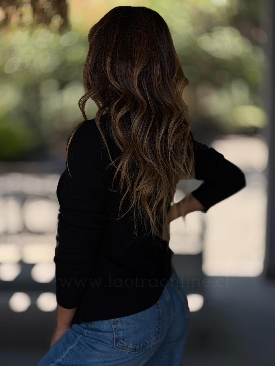 Sweater Cuello lunar negro