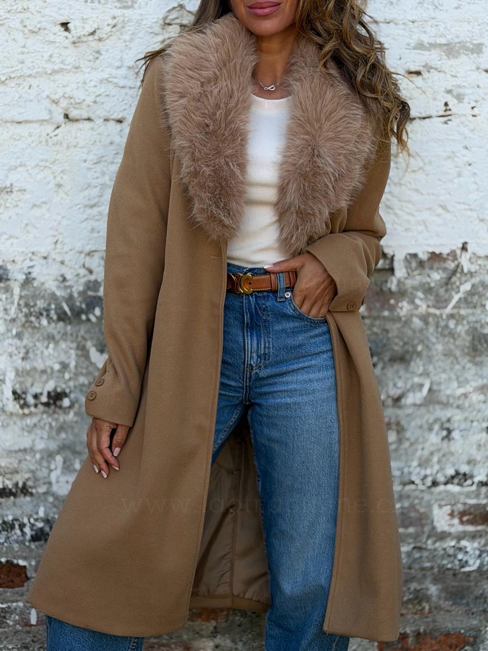 Abrigo Emperatriz camel