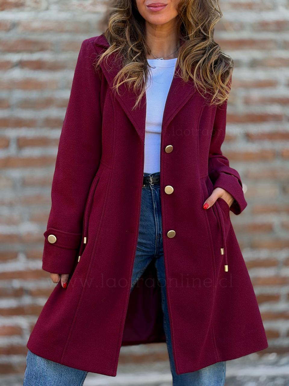 Abrigo Reina Isabel cherry