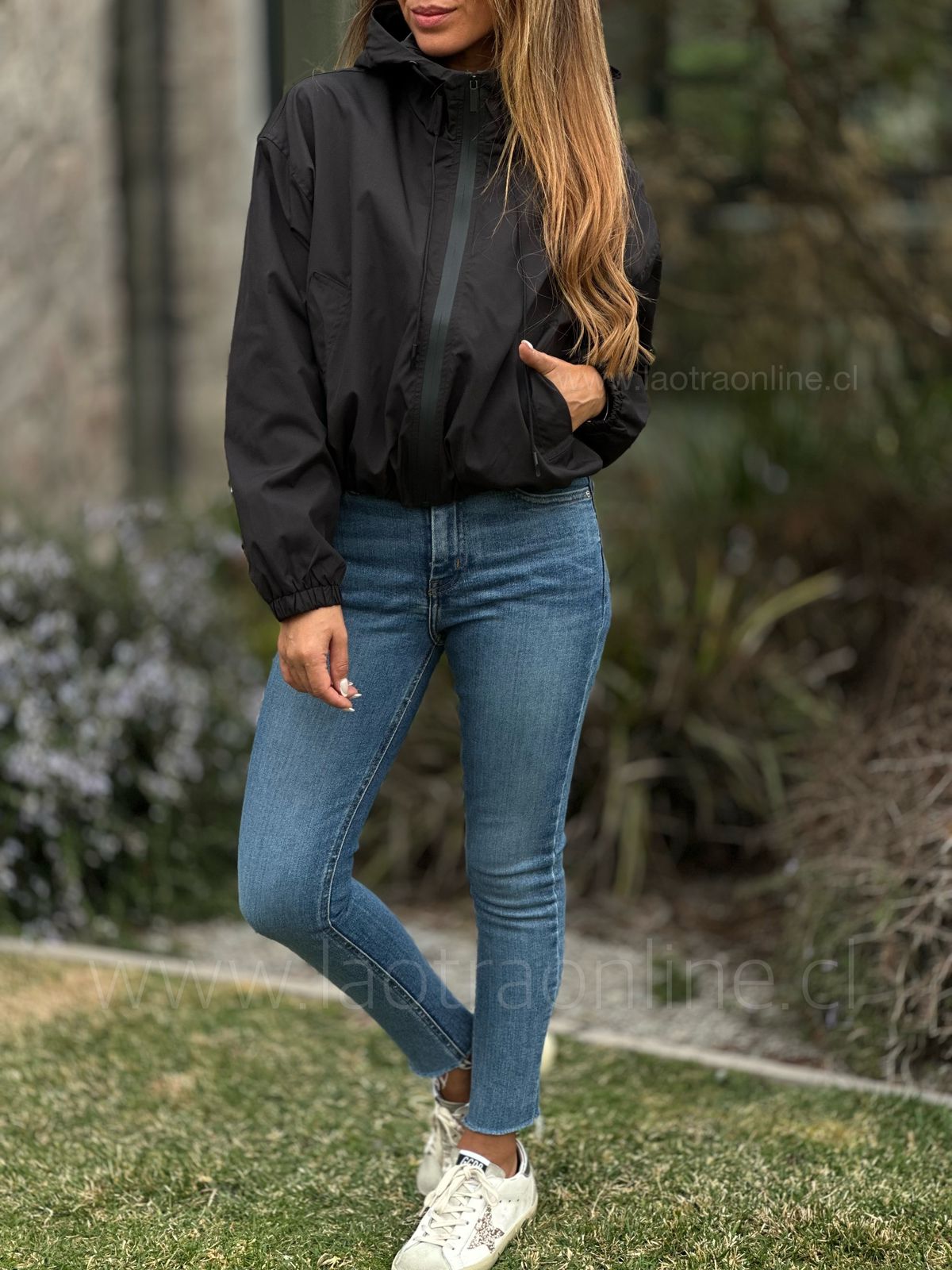 Cortaviento Almaguer negro