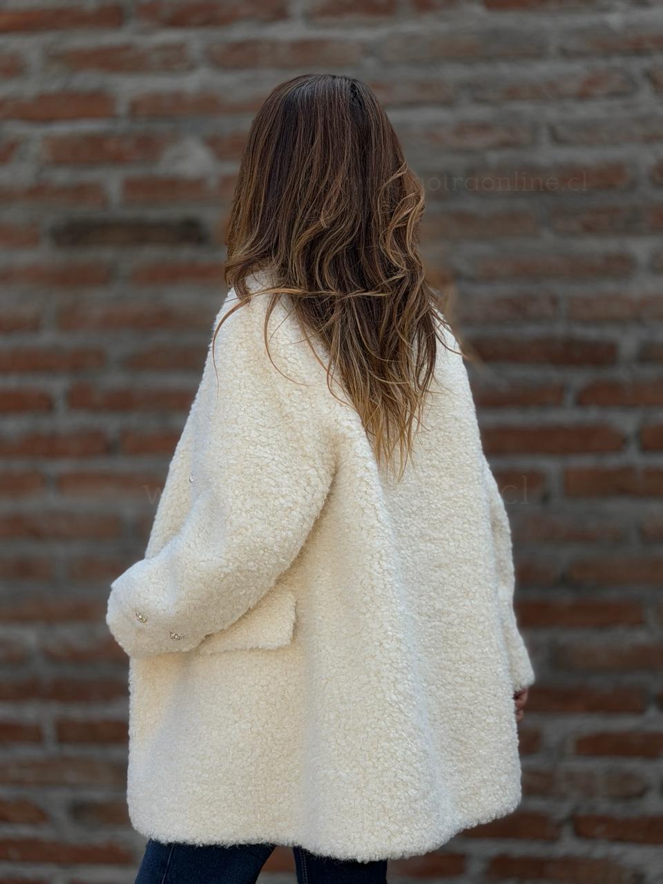 Abrigo Corderito deluxe crema