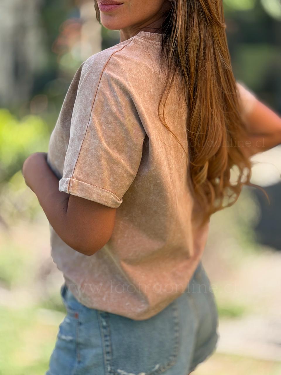 Polera Jaguar Rayo camel