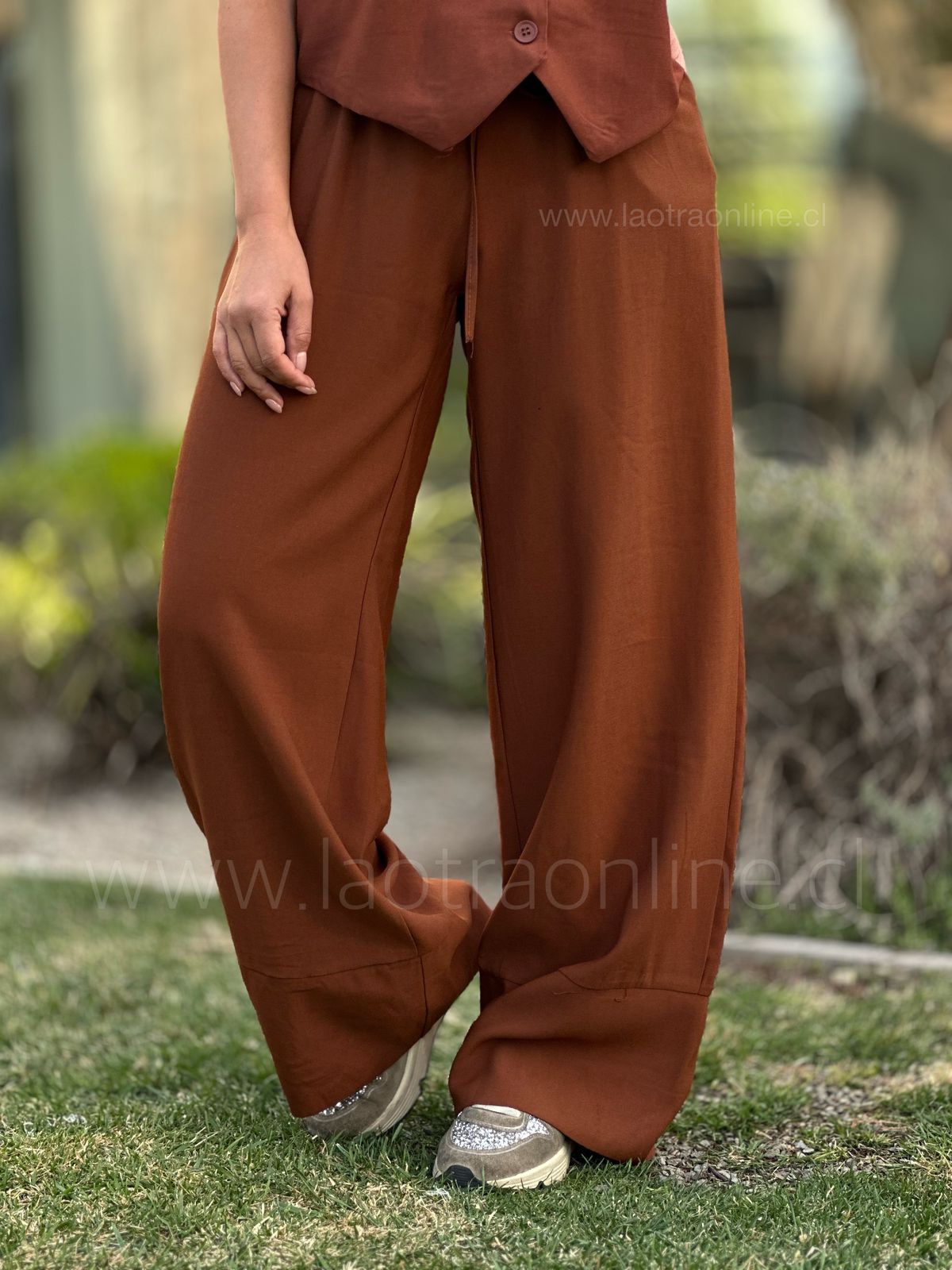 Pantalón Capri choco