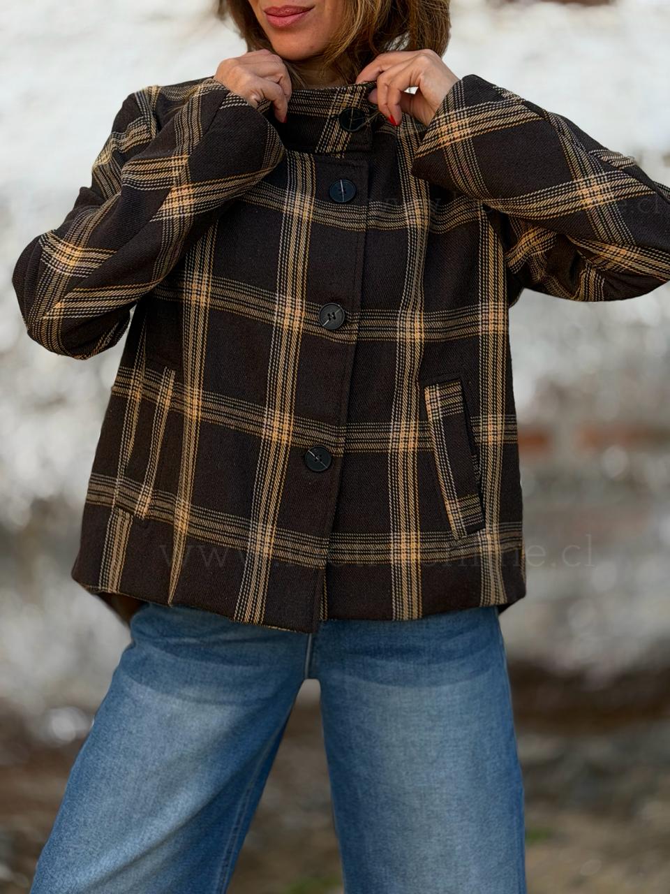 Chaqueta Escocés cuello funnel marrón