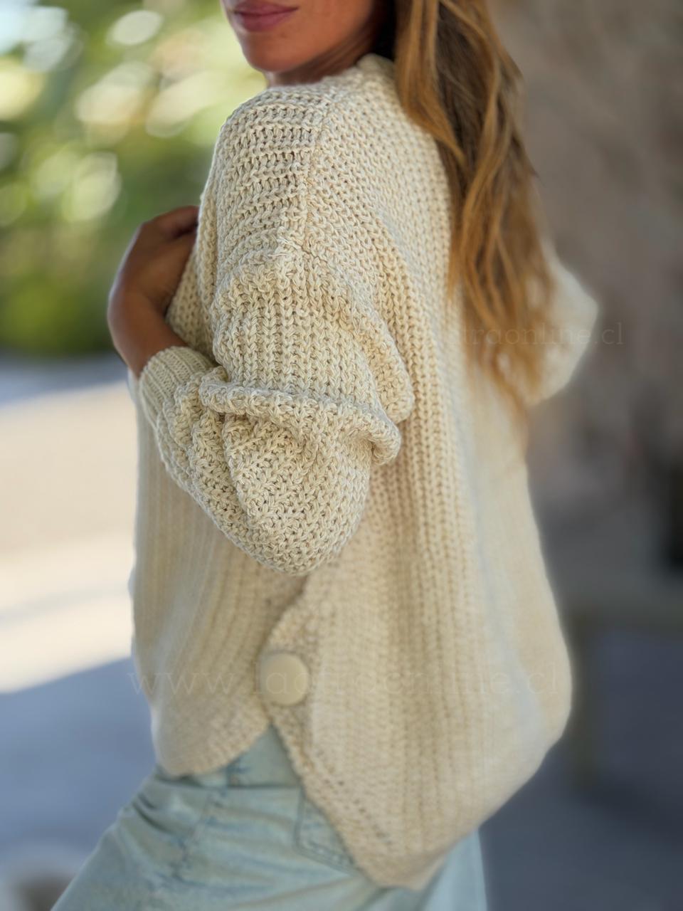 Sweater Botones costado beige