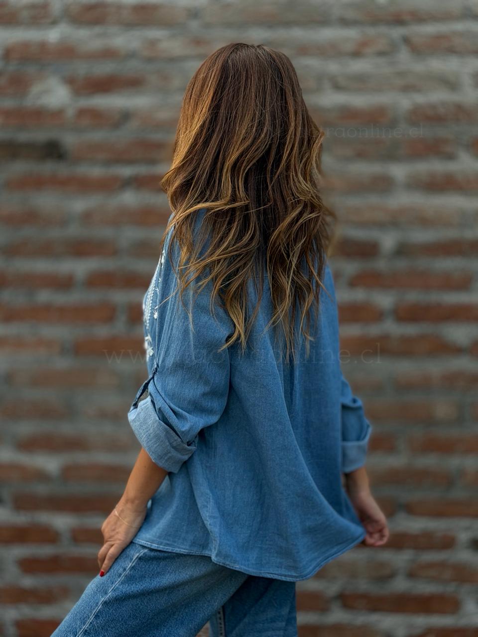 Blusa Denim bordada
