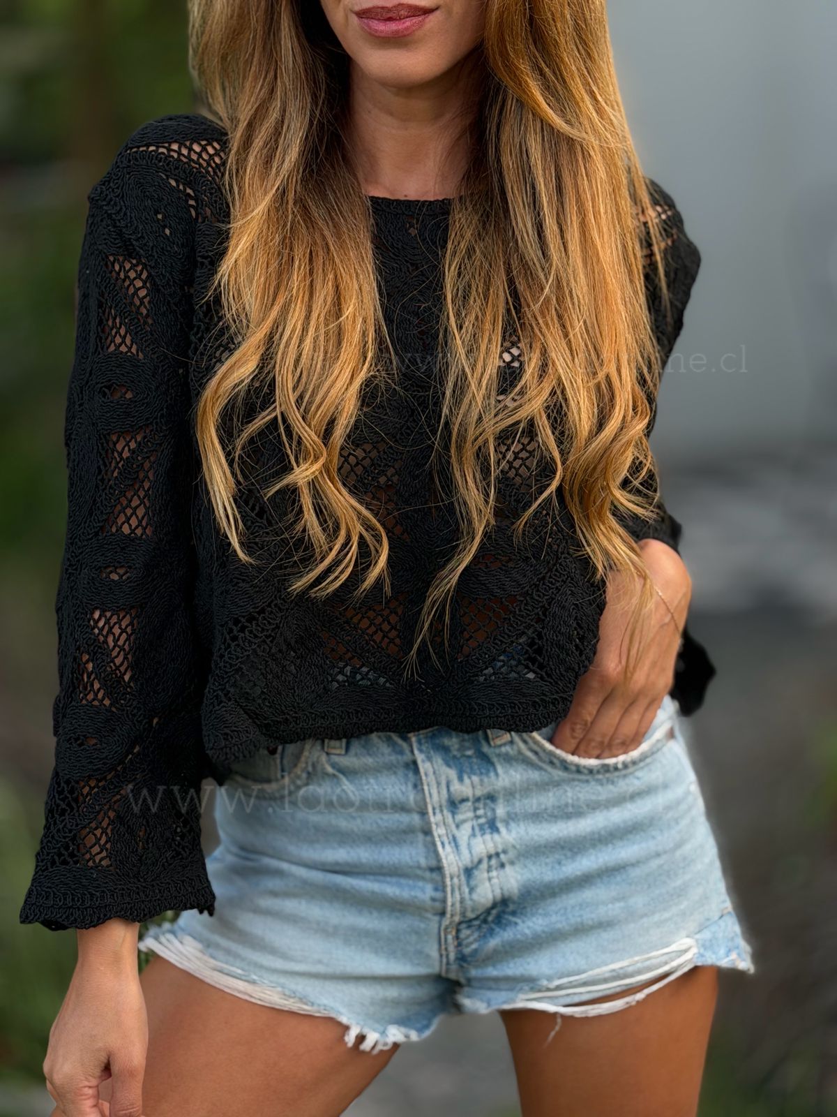 Polera tejida Flor negro