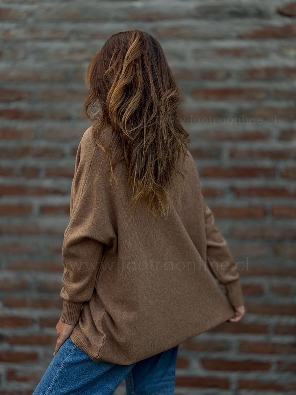 Sweater cuello alto hilo plata toffe