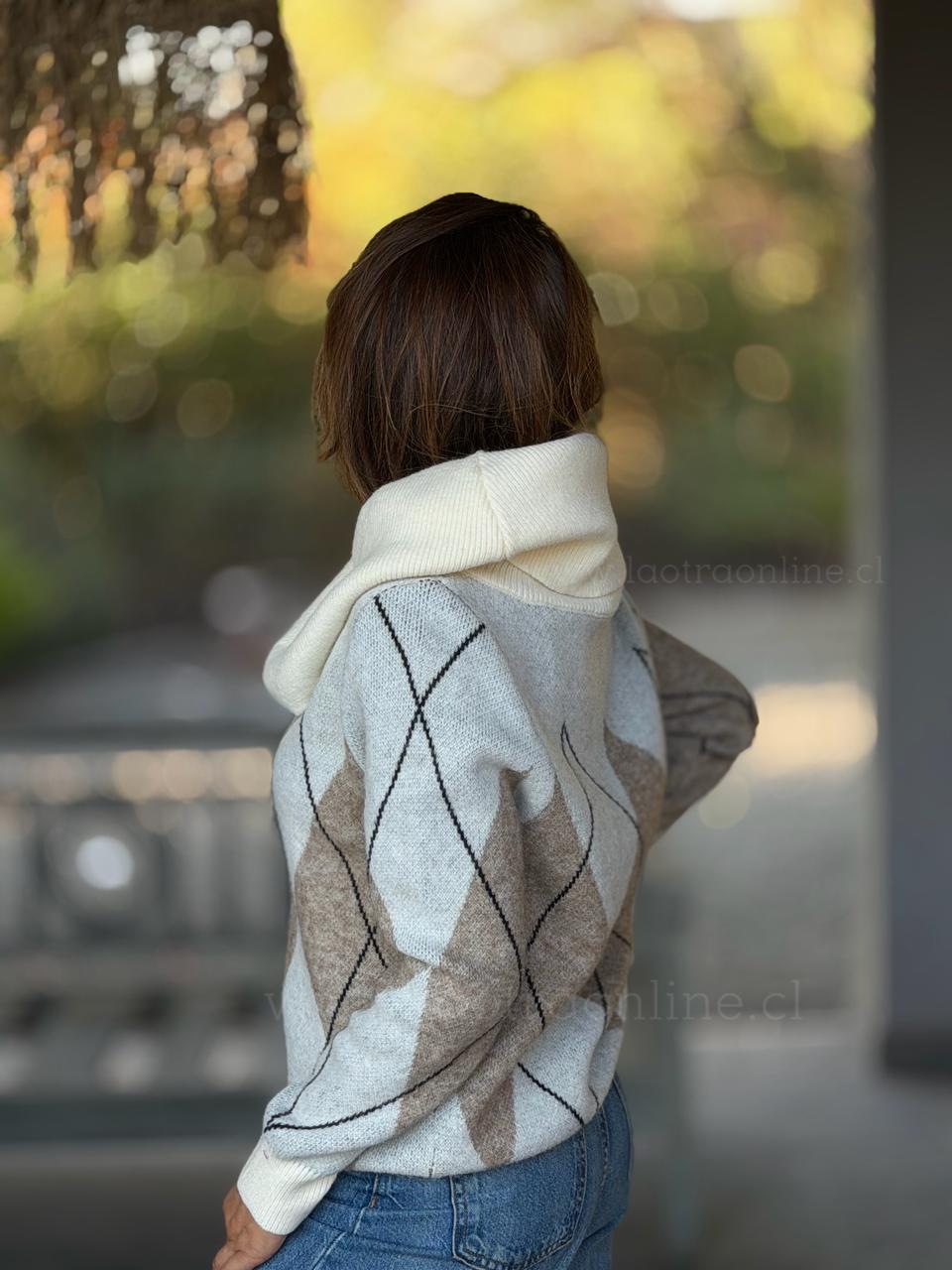 Sweater Cuello bote rombo crema