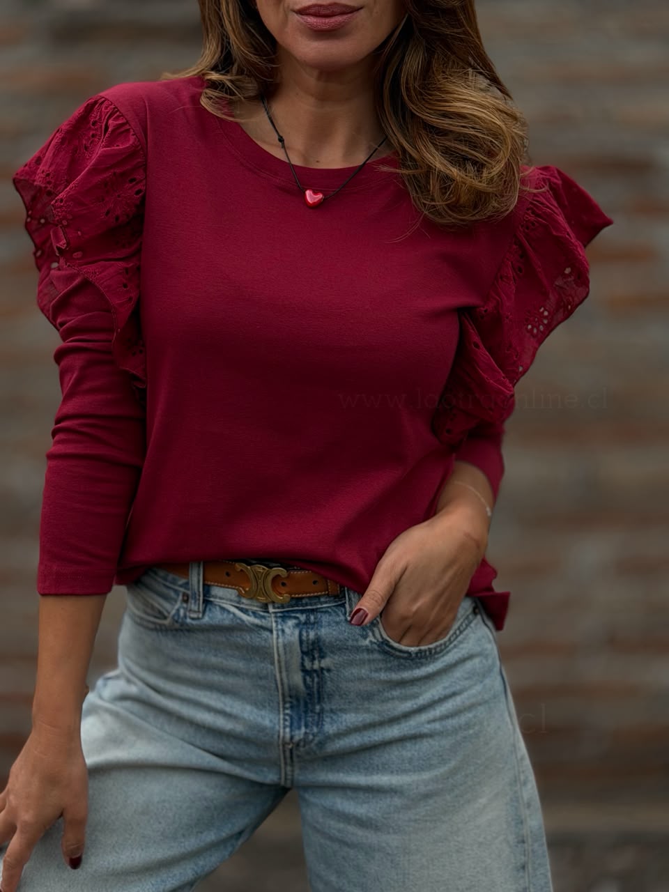 Polera manga Broderie rojo