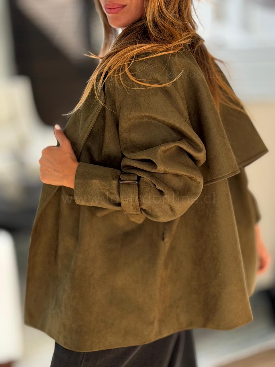 Trench gamuza forrado olivo