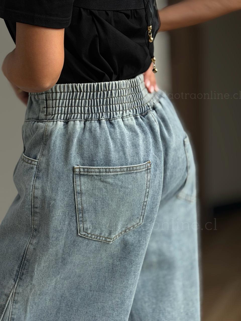 Jeans Capri celeste