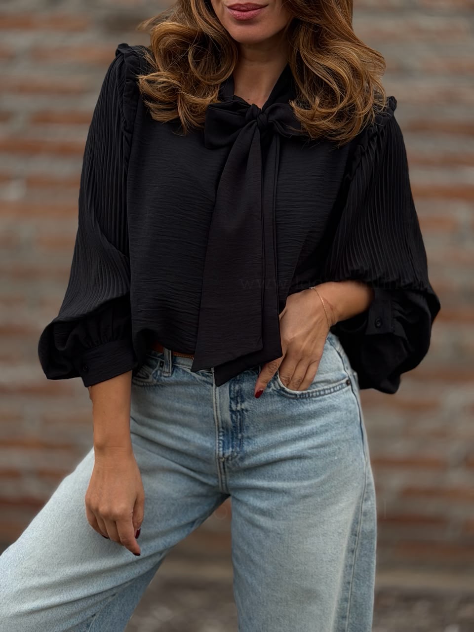 Blusa Insuperable negro