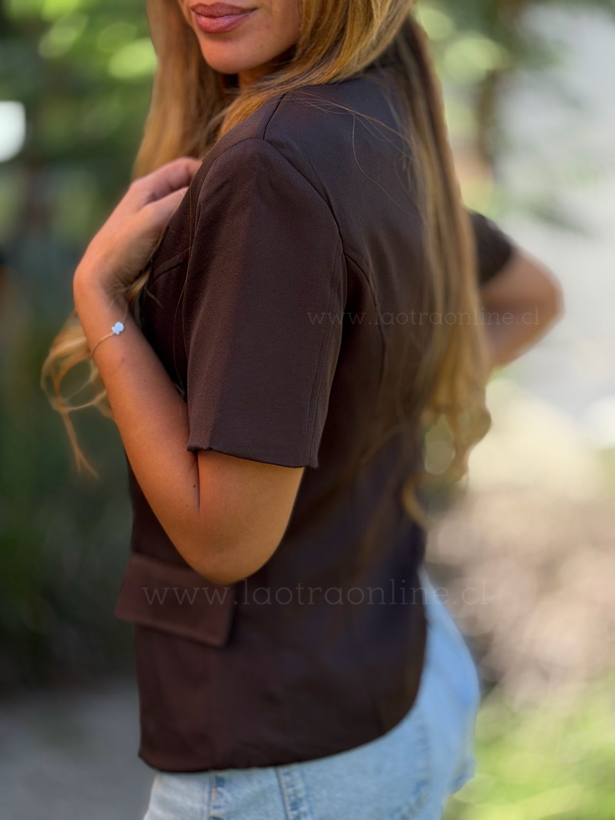 Blazer manga corta marrón