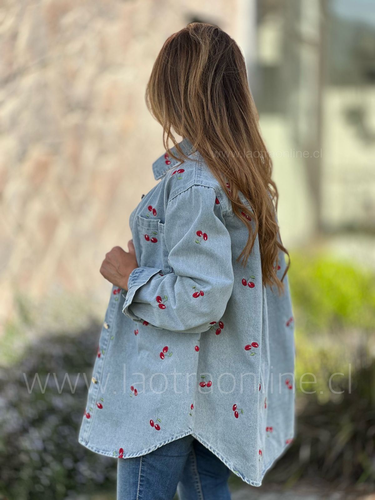 Camisa/Chaqueta Cherry celeste