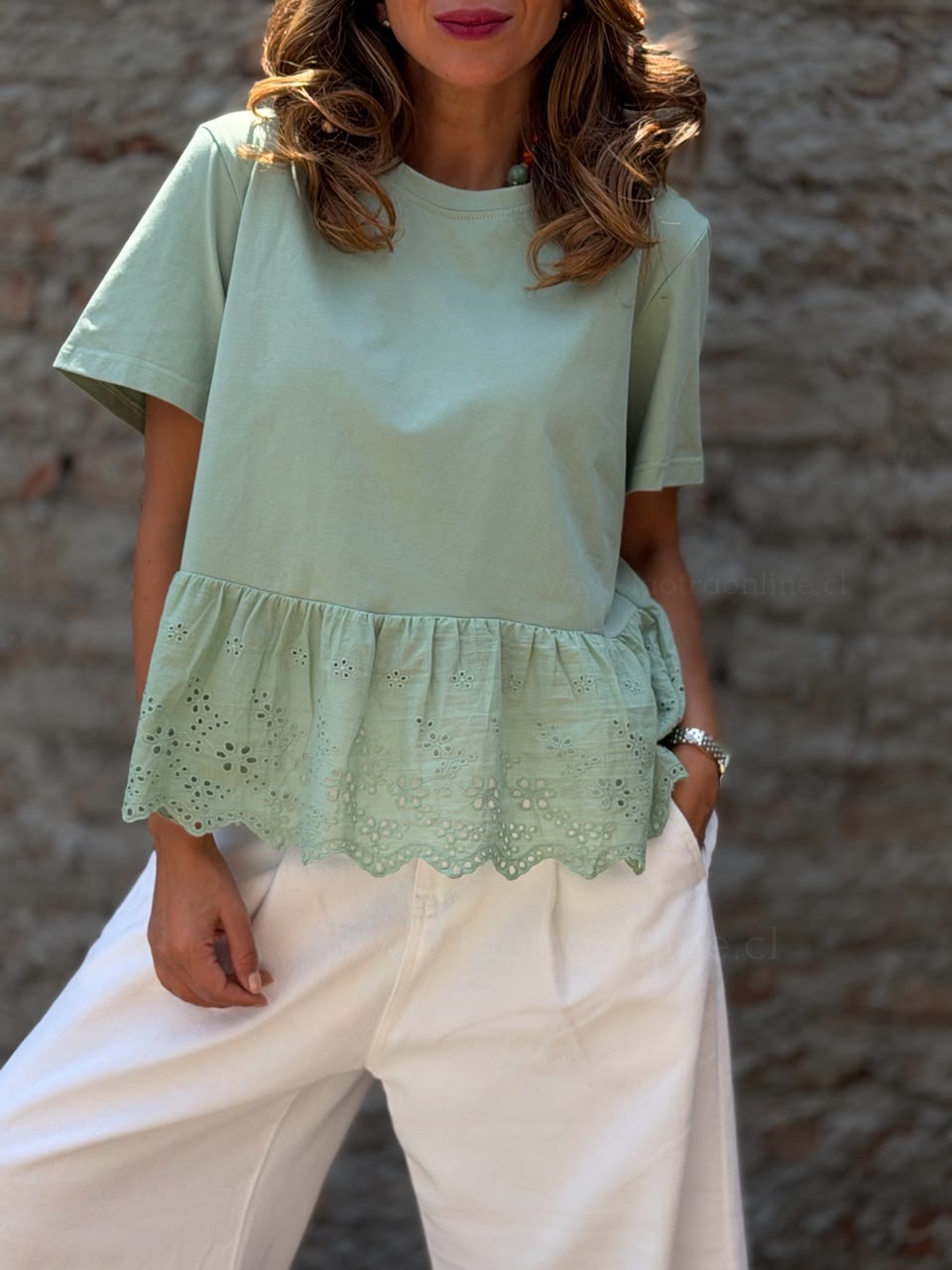 Polera Basta broderie verde