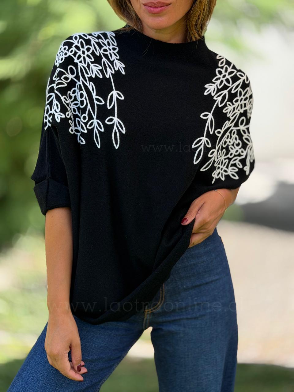 Sweater Bordado negro