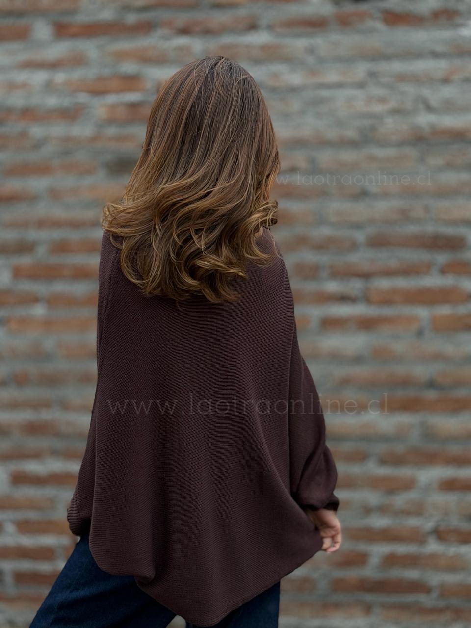 Sweater capa cruzada marrón
