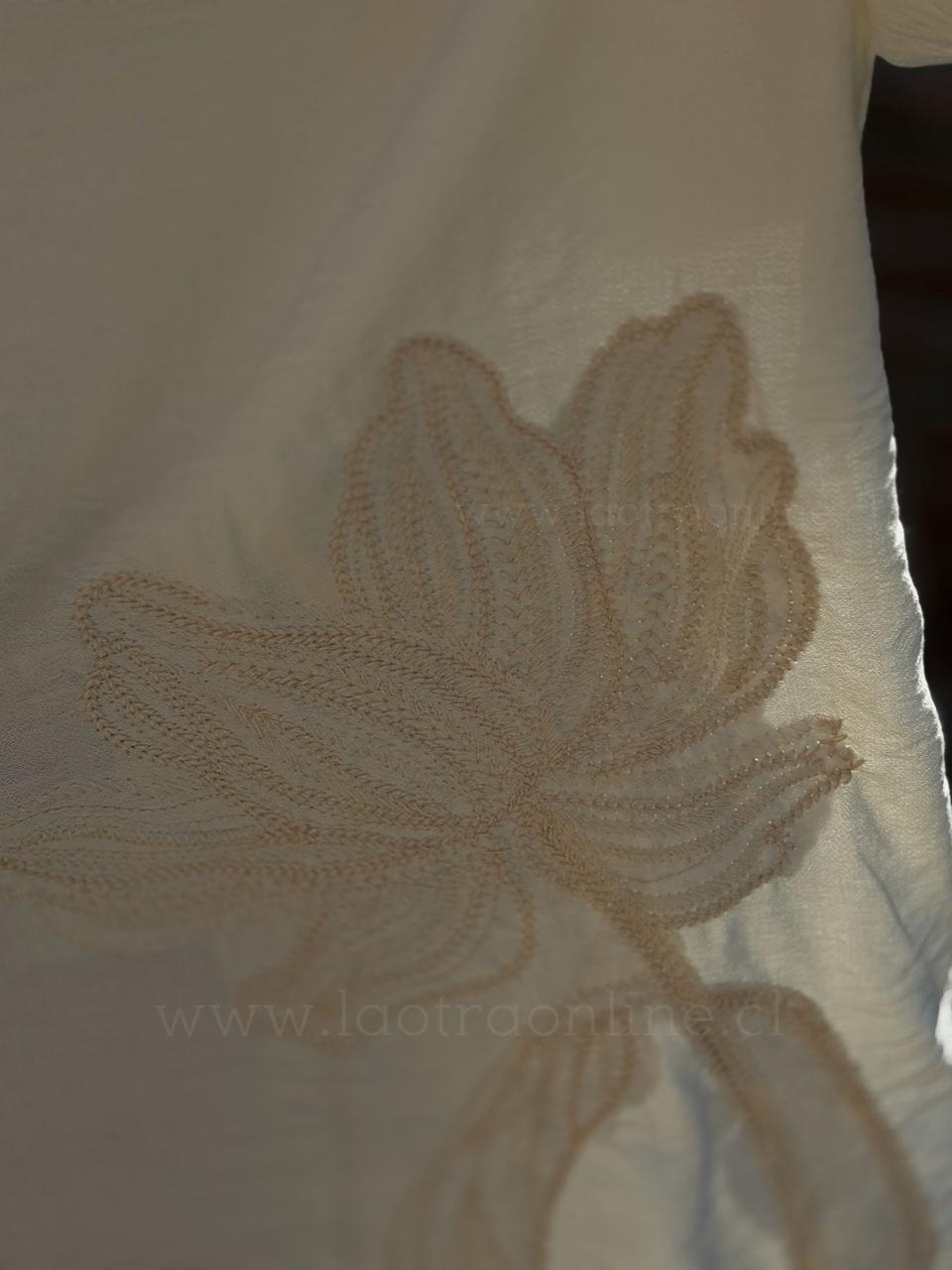 Blusa Meli bordada marfil