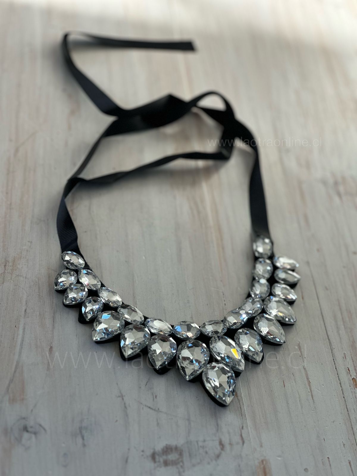 Collar Brillo negro