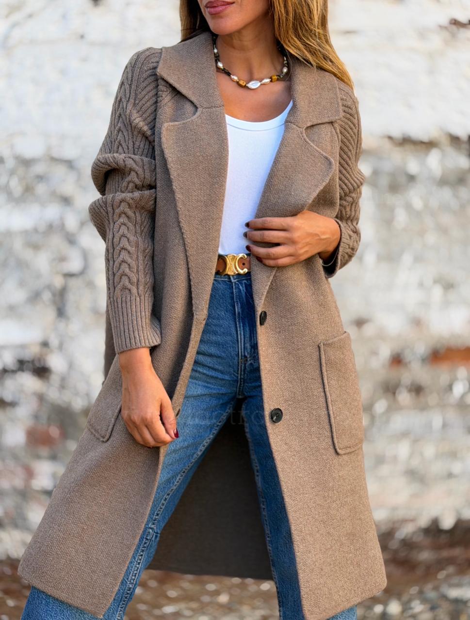 Abrigo Cleopatra taupe
