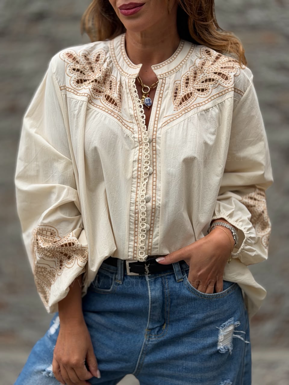 Blusa sofisticada beige