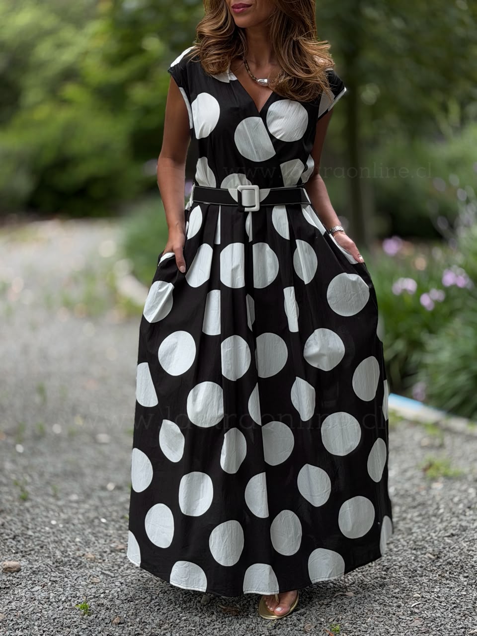 Vestido lujo lunar blanco
