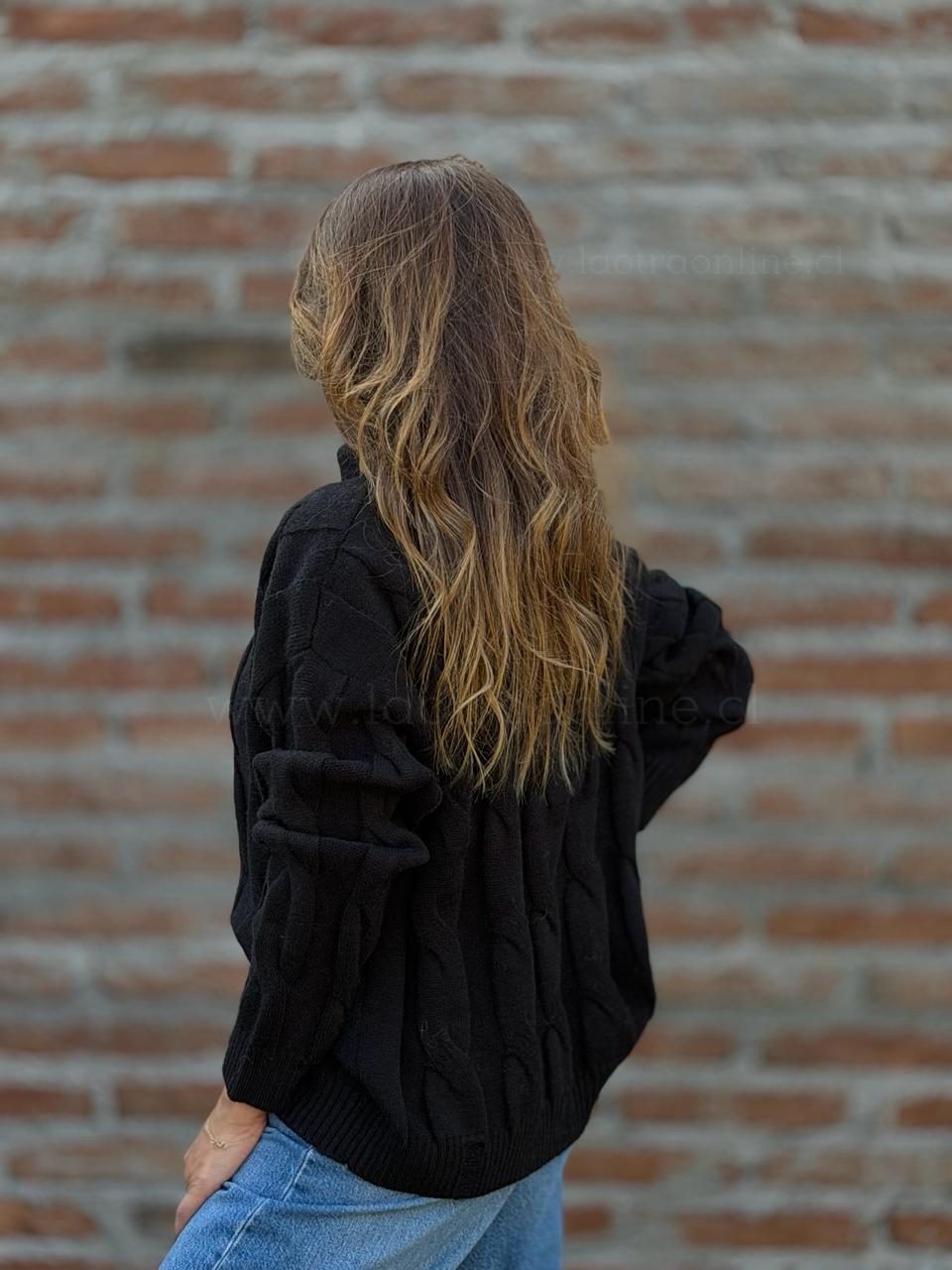 Sweater Trenza negro